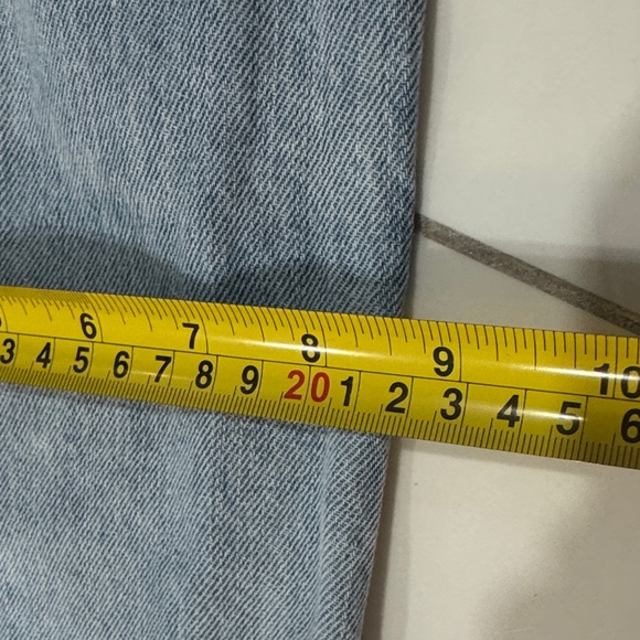 Old Navy Men's Light Blue Straight Jeans - Picture 10 of 10